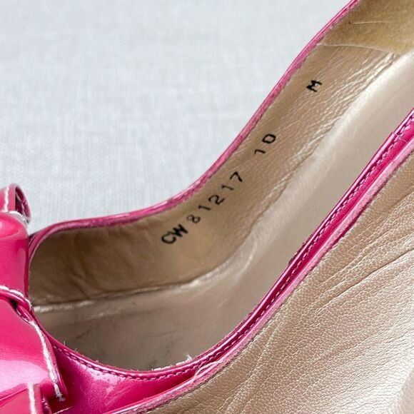 Stuart Weitzman Hot Pink Patent Leather Peep-Toe Heels with Bow, size US 10 - Picture 11 of 11